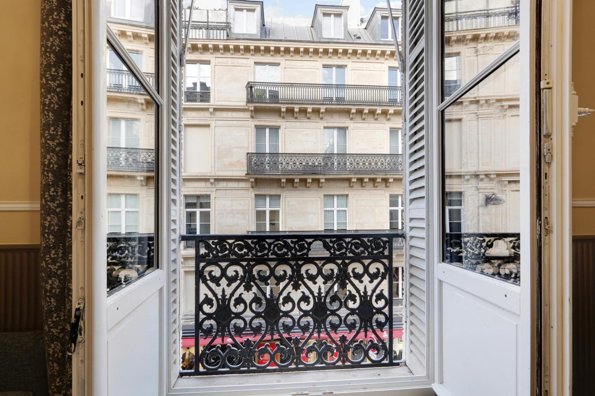 Pick A Flat's In La Madeleine-opera - Rue De L'arcade Parijs